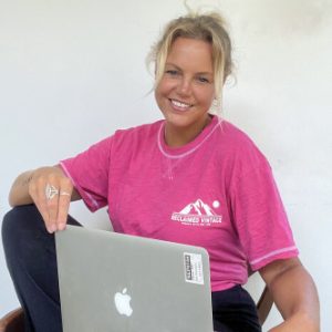 Profile photo of Amy (The Free Life)